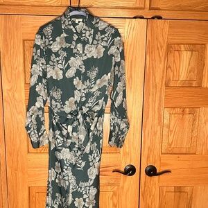 Elan - Floral Midi Dress with Tie-Front - Size Medium